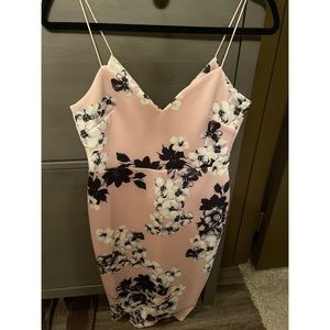 Only worn once! Sz 8 pink dress with floral detail